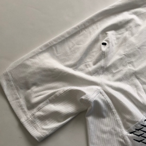 Nike Pro Shirt (men’s) - Picture 7 of 7